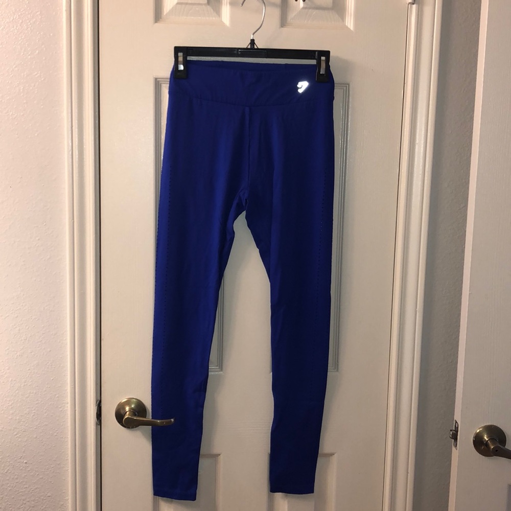 Laser cut gymshark leggings (barely worn)